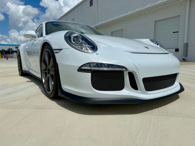 2015 Porsche 911 - Image 2