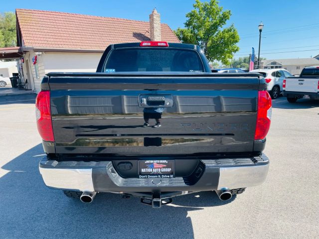 2016 Toyota Tundra Crewmax - Image 8