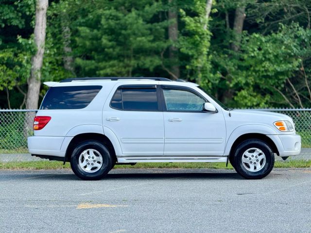 2002 Toyota Sequoia Limited Sport Utility 4d - Image 4