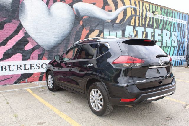 2018 Nissan Rogue - Image 5