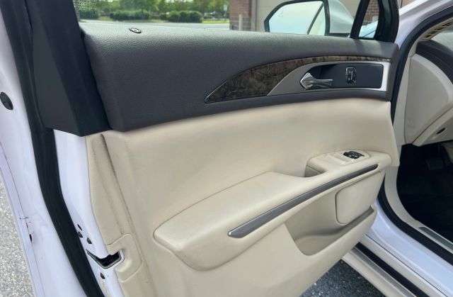 2013 Lincoln Mkz - Image 32
