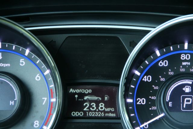 2013 Hyundai Sonata - Image 41