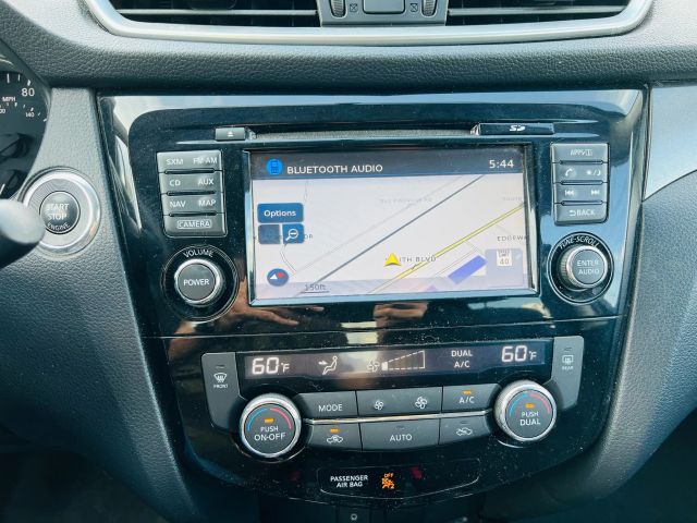 2016 Nissan Rogue - Image 29