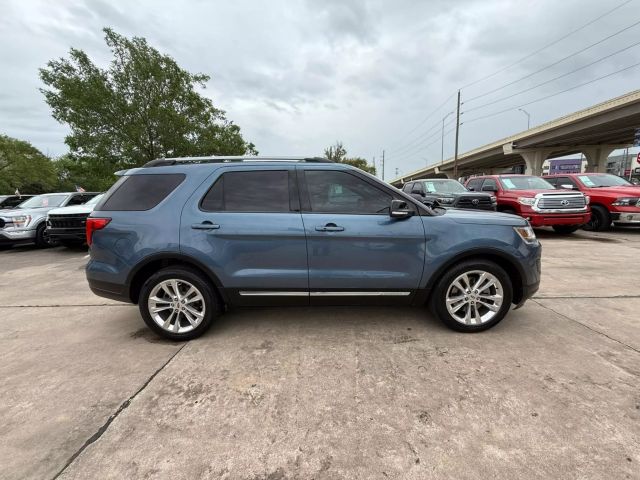 2019 Ford Explorer - Image 11