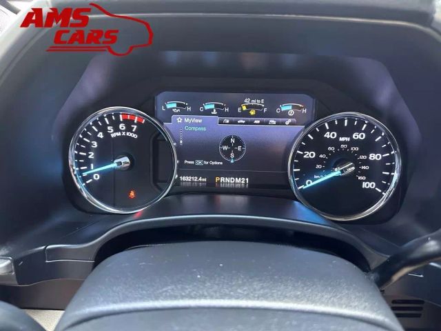 2019 Ford F250 Super Duty Crew Cab - Image 30