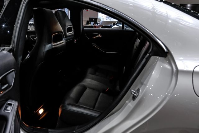 2017 Mercedes-benz Cla Cla 250 4matic Coupe 4d - Image 33