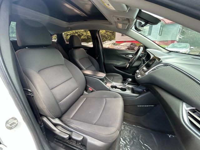 2018 Chevrolet Malibu - Image 8