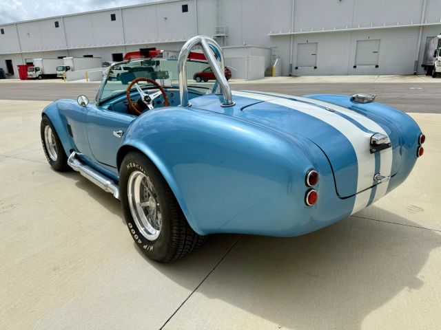 1965 Shelby Cobra Roadster 427 - Image 32