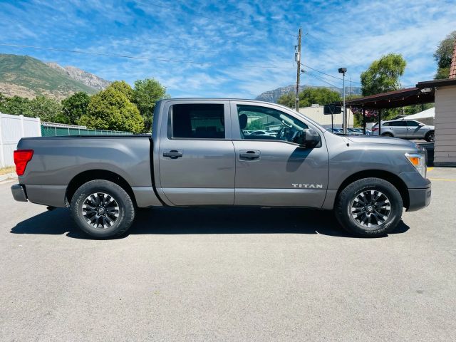 2021 Nissan Titan Crew Cab - Image 6