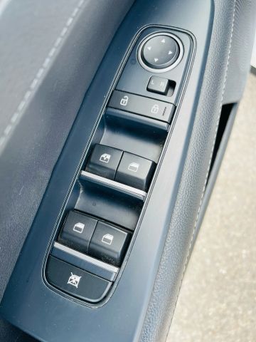 2021 Kia Forte - Image 29