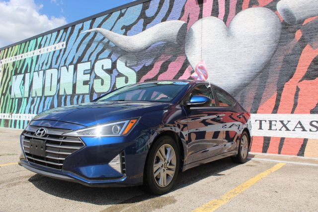 2020 Hyundai Elantra - Image 17