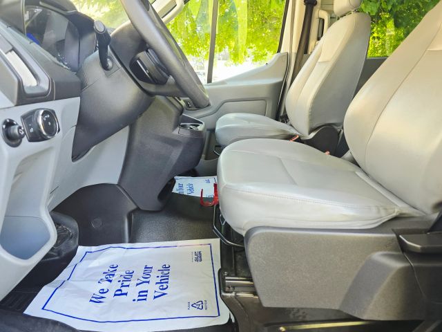 2017 Ford Transit 150 Wagon - Image 13