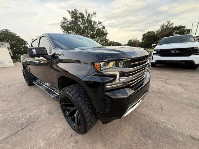 2021 Chevrolet Silverado 1500 Crew Cab - Image 3