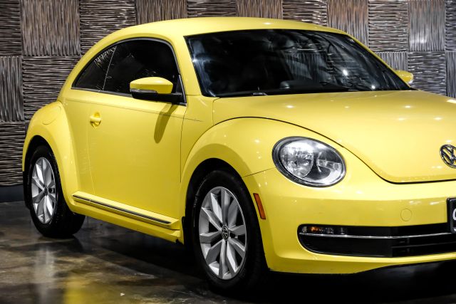 2014 Volkswagen Beetle Tdi Hatchback 2d - Image 5