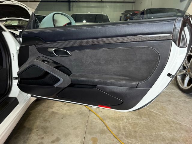 2015 Porsche 911 - Image 98