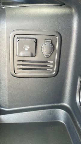 2022 Toyota 4runner - Image 36