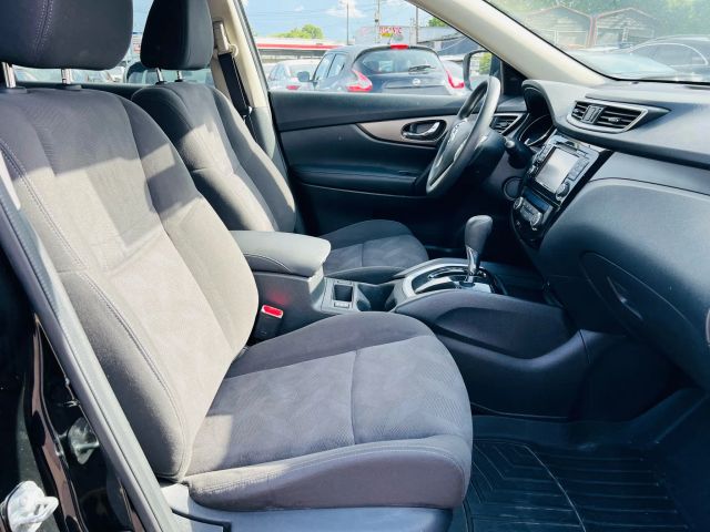 2016 Nissan Rogue - Image 25