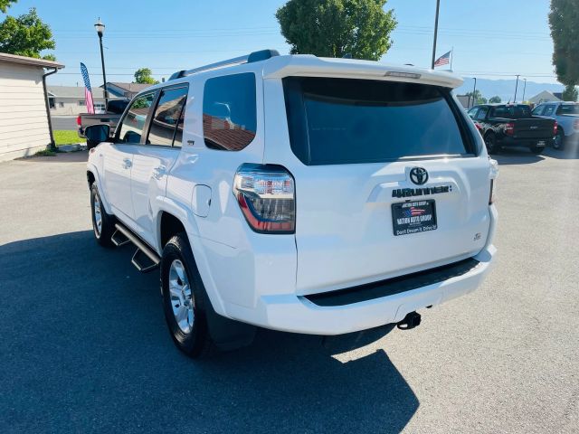 2021 Toyota 4runner - Image 9
