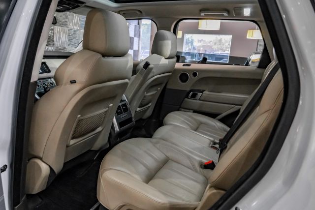 2016 Land Rover Range Rover Sport Se Sport Utility 4d - Image 32