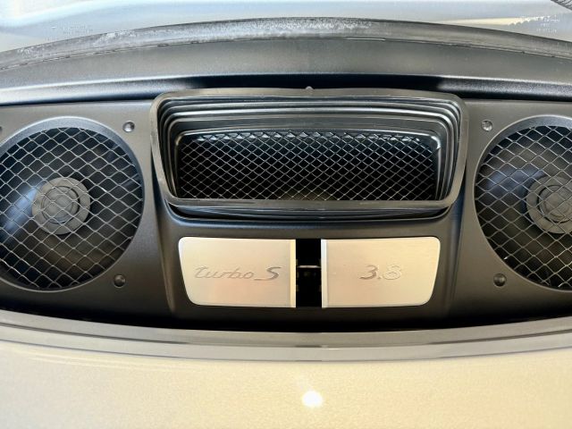 2014 Porsche 911 - Image 73
