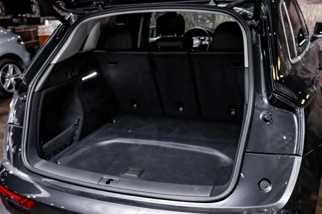 2018 Audi Q5 Premium Plus Sport Utility 4d - Image 42