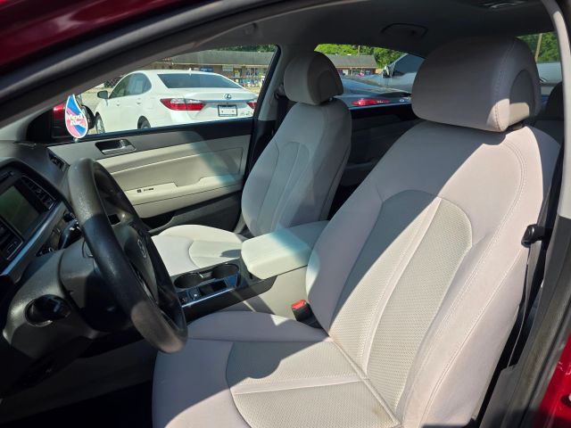 2016 Hyundai Sonata - Image 8