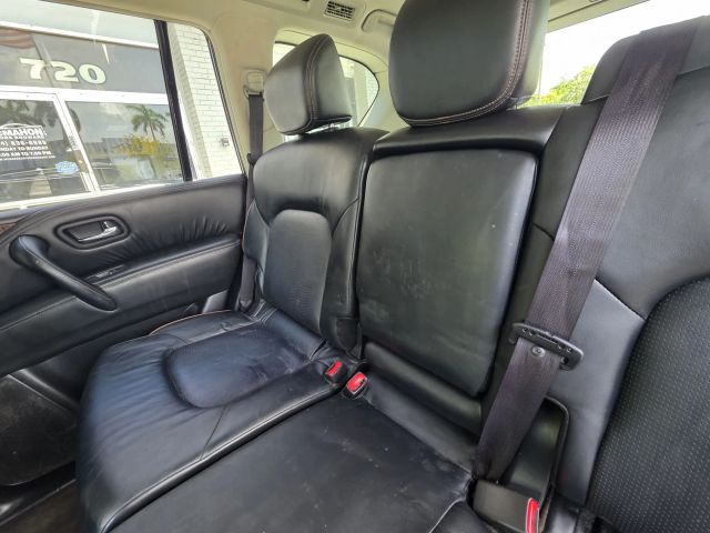 2017 Nissan Armada - Image 13