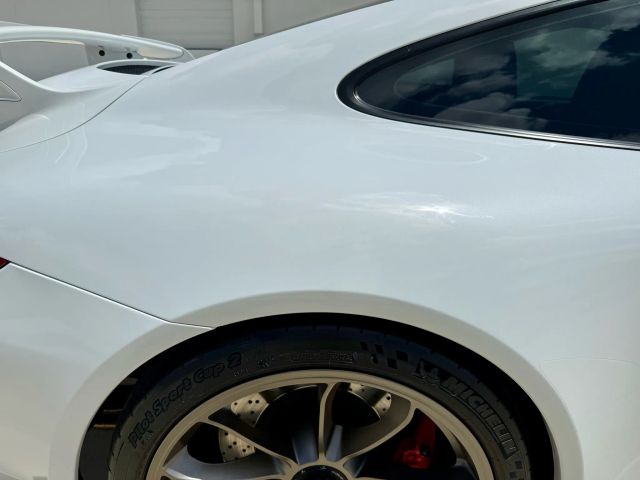 2015 Porsche 911 - Image 12