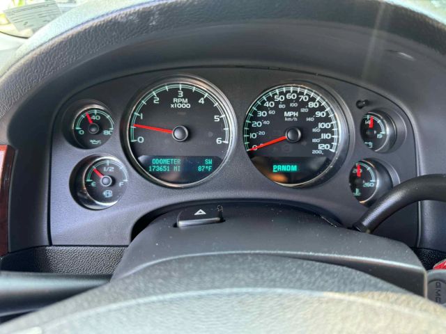 2009 Gmc Yukon - Image 11