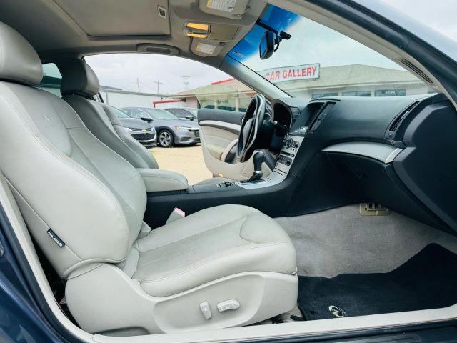 2009 Infiniti G - Image 17