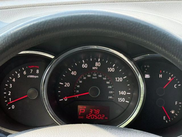 2011 Kia Sorento Lx Sport Utility 4d - Image 17