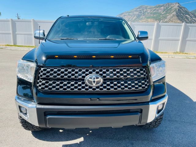 2016 Toyota Tundra Crewmax - Image 4