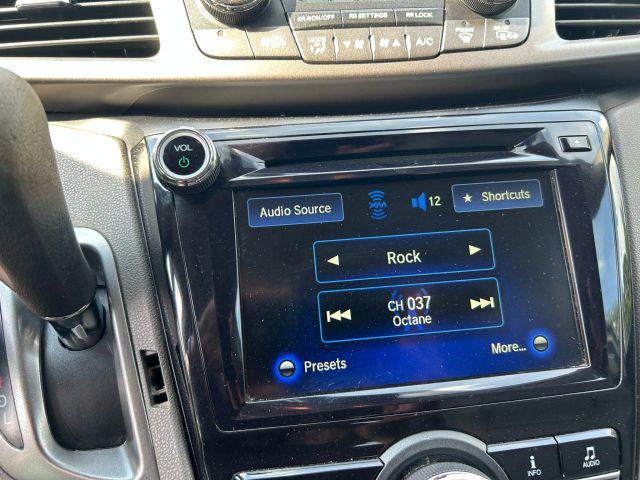 2016 Honda Odyssey - Image 16