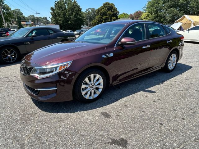 2018 Kia Optima - Image 16