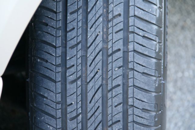 2006 Lincoln Town Car - Image 28