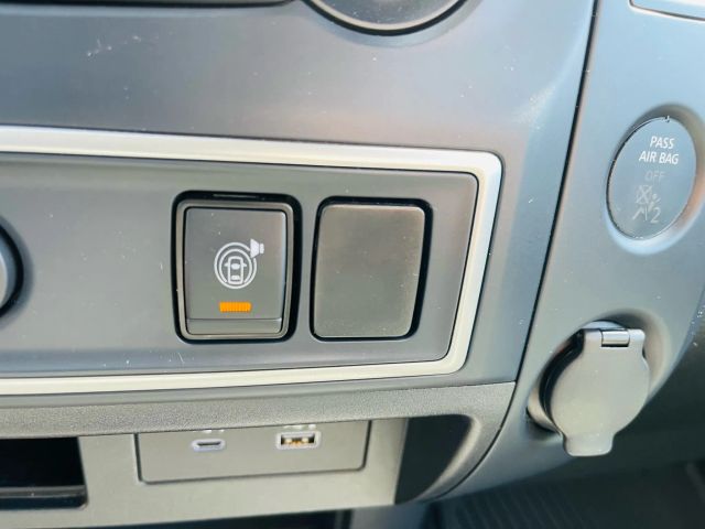 2021 Nissan Titan Crew Cab - Image 43