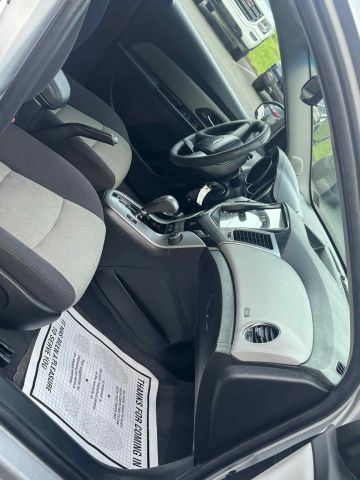 2012 Chevrolet Cruze - Image 13