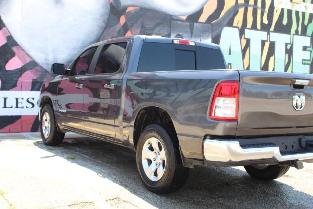 2019 Ram 1500 Crew Cab - Image 5