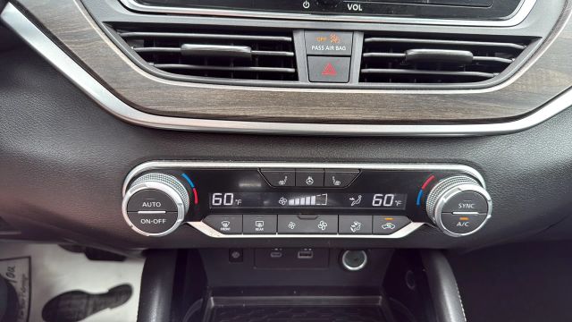 2023 Nissan Altima - Image 41
