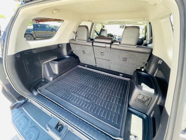 2017 Toyota 4runner - Image 16
