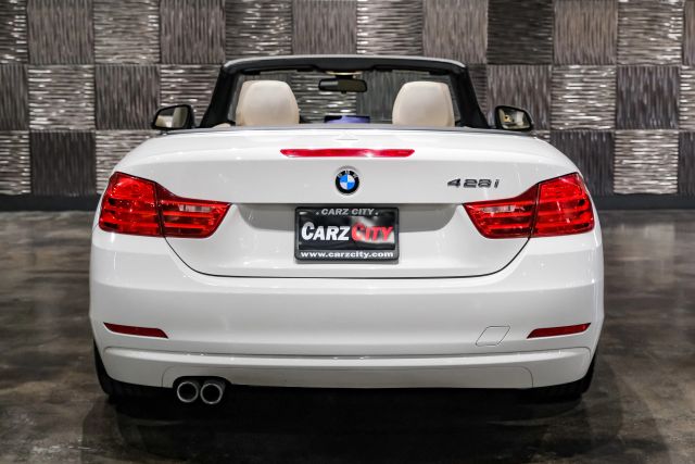 2014 Bmw 4 Series 428i Convertible 2d - Image 12