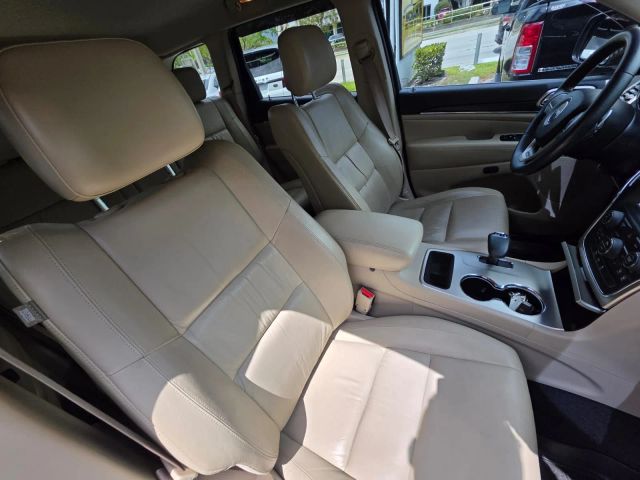 2014 Jeep Grand Cherokee - Image 14