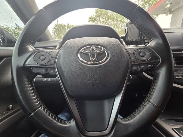 2022 Toyota Camry - Image 18