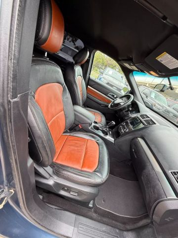 2019 Ford Explorer - Image 16