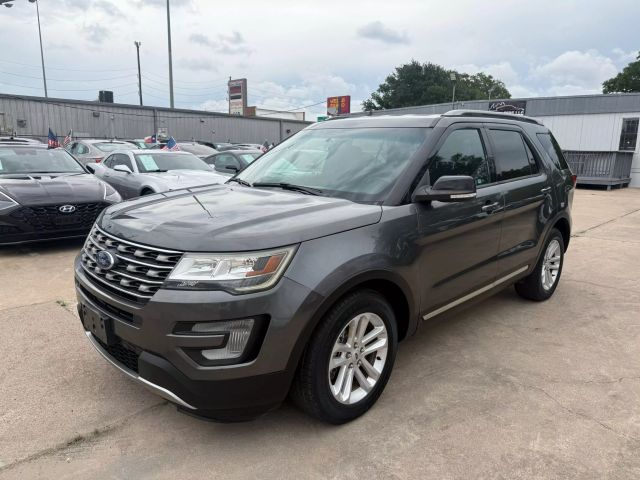 2017 Ford Explorer - Image 1