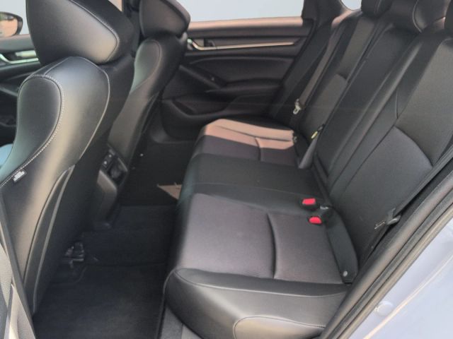 2022 Honda Accord - Image 13