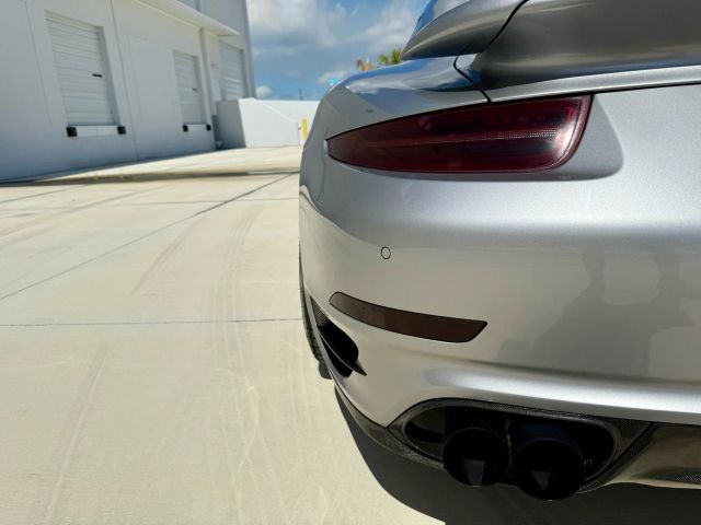 2014 Porsche 911 - Image 26
