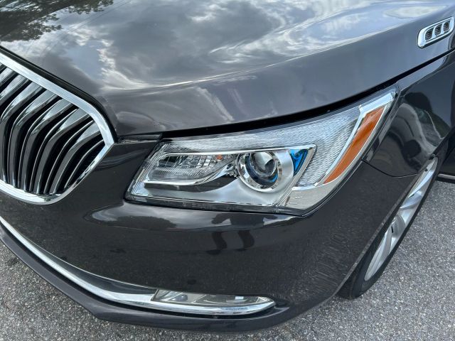 2014 Buick Lacrosse - Image 9