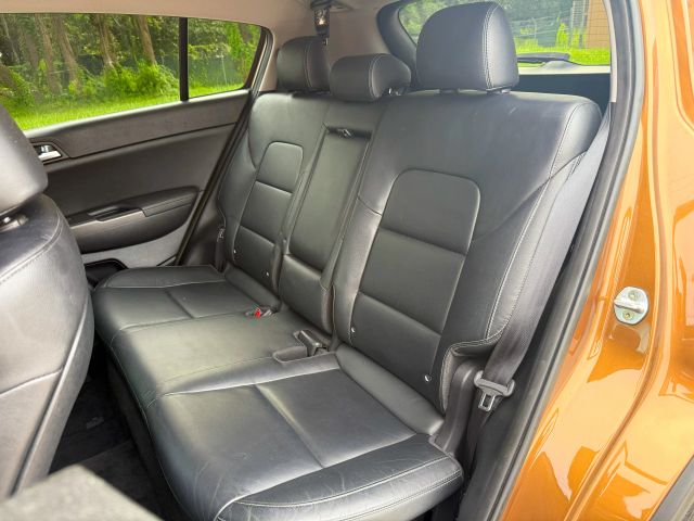 2017 Kia Sportage - Image 19