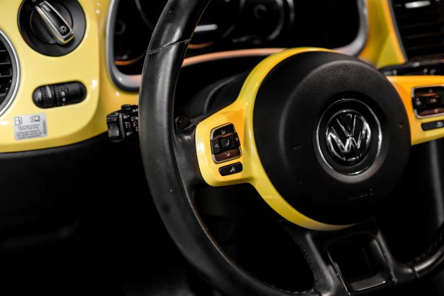 2014 Volkswagen Beetle Tdi Hatchback 2d - Image 21